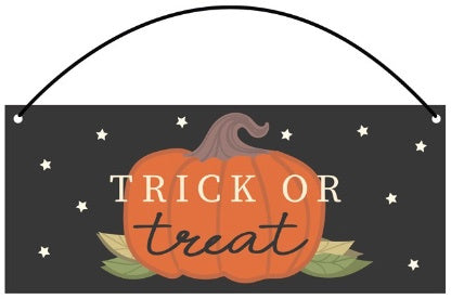 Metal 'Trick or Treat' Hanging Sign