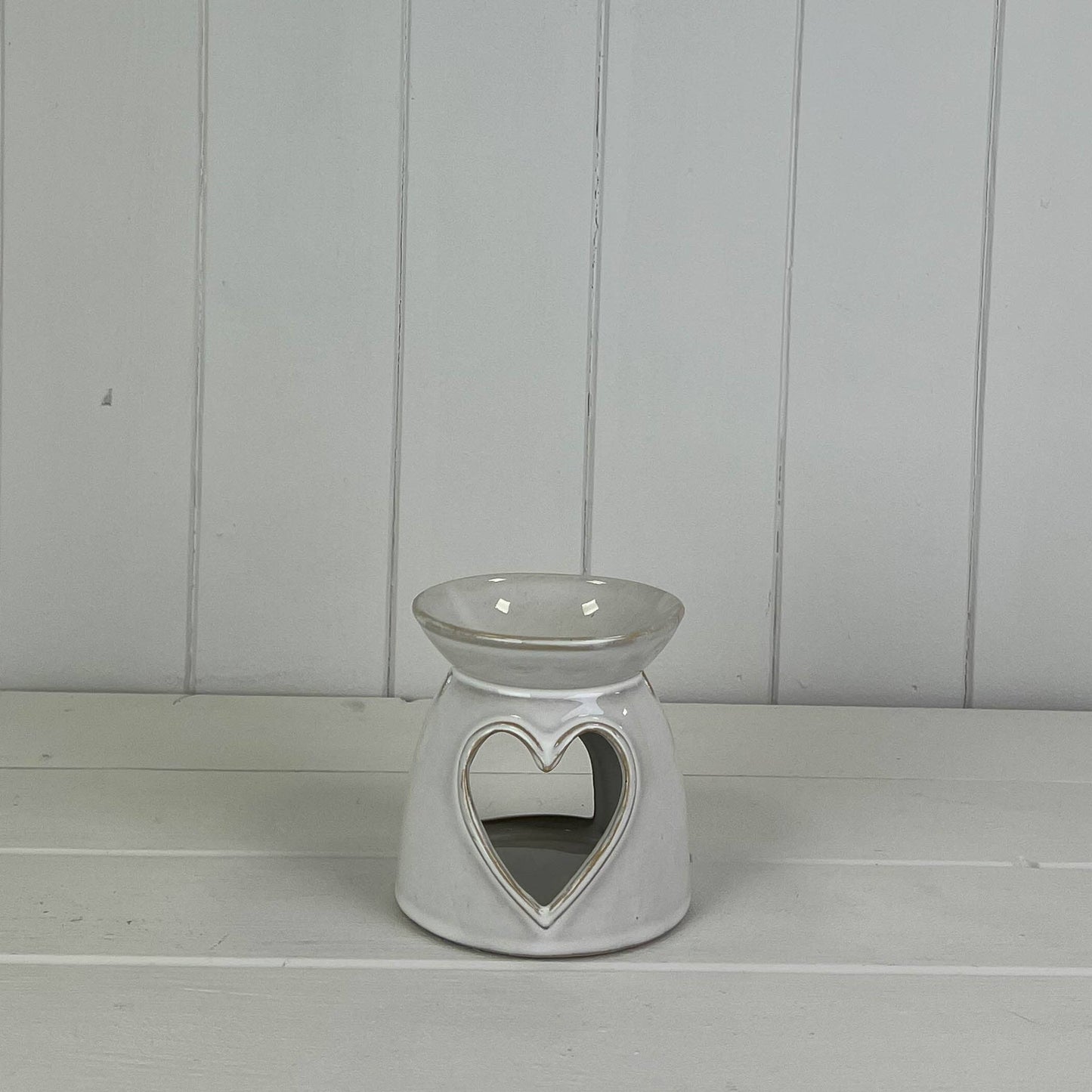 Glazed Ceramic Wax Oil Burner With Heart Cut Out Detail