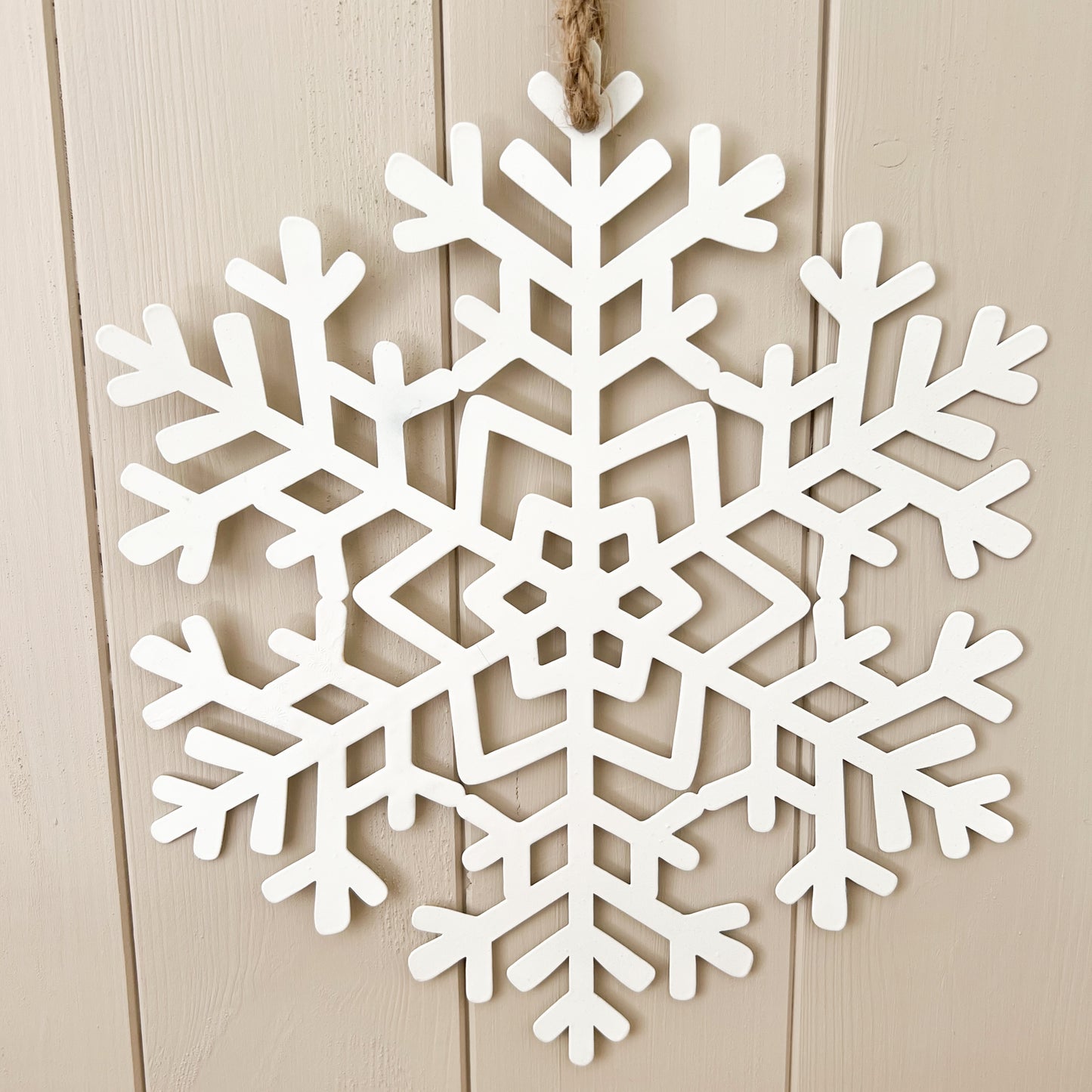 Hanging Metal Snowflake 26cm