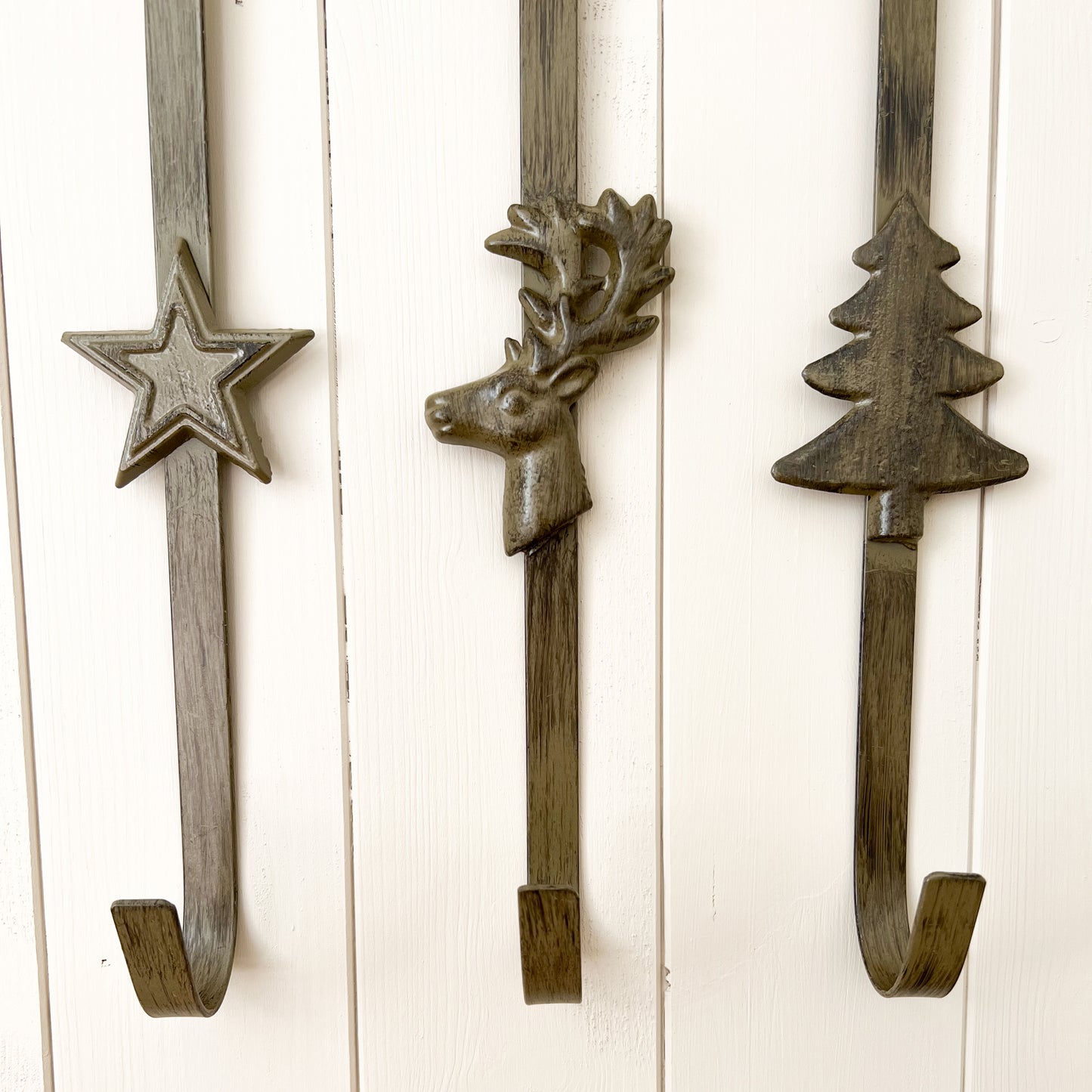 Metal Christmas Wreath Hanger